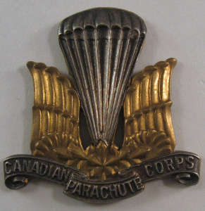 1 Canadian Parachute Battalion officers' cap badge - late stamped pattern - Front