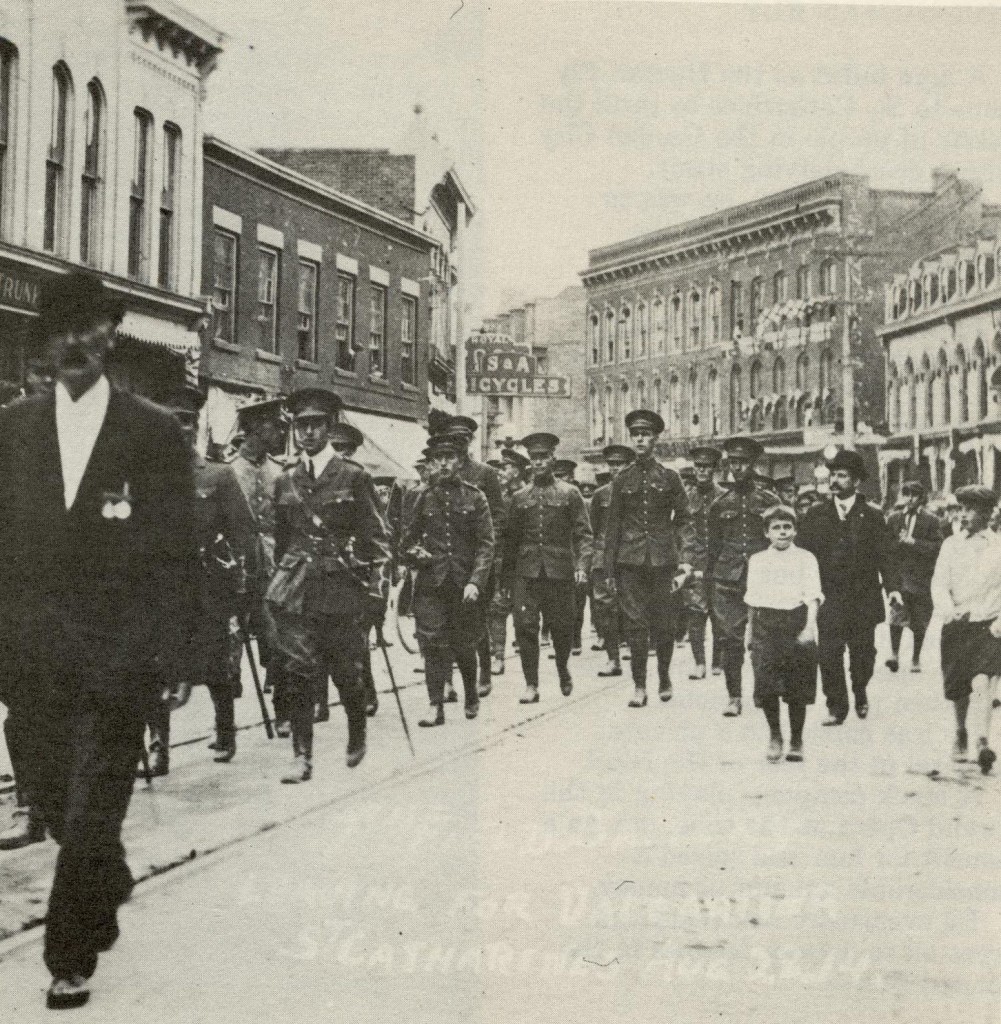 44th Field Battery leaving for Valcartier (Quebec) (from) St. Catharines, August 22, 1914