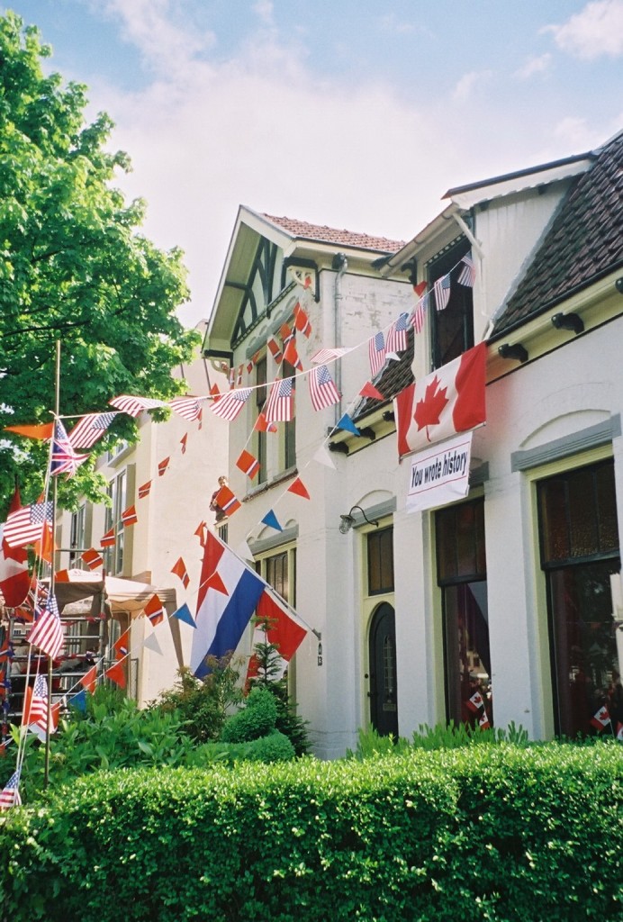 Flags and thank you sign for the veterans Apeldoorn 2005