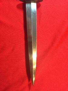 USMC Stiletto plain side of knife showing the blade. - Colin M Stevens' Collection