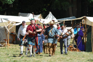 Fort Nisqually Brigade Days 2016 AUG (29) - The Fur Brigade coming up from the river.