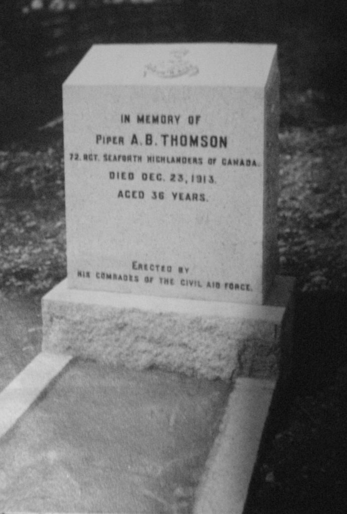 Grave of Piper A B Thomson 72 Regt died Dec 23 1913 Civil Aid Force