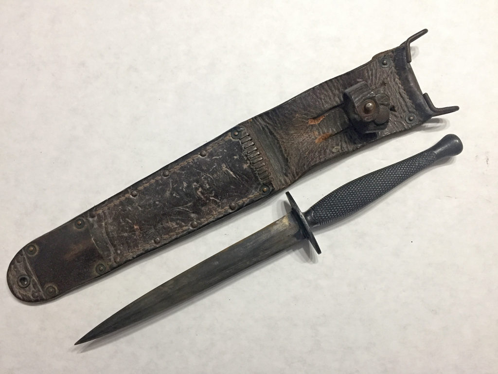 Knife out of scabbard - front