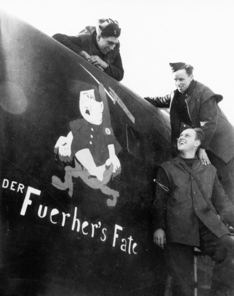 Three of the crew the nose art. Version with bayonet.