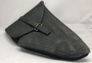 Inglis first pattern holster black for Rifles Regiments or Armoured Corps use.