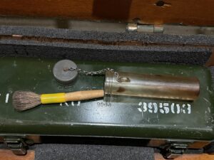 L42A1 - Very rare lens brush and even nmore rare lens brush bottle - ORIGINALS
