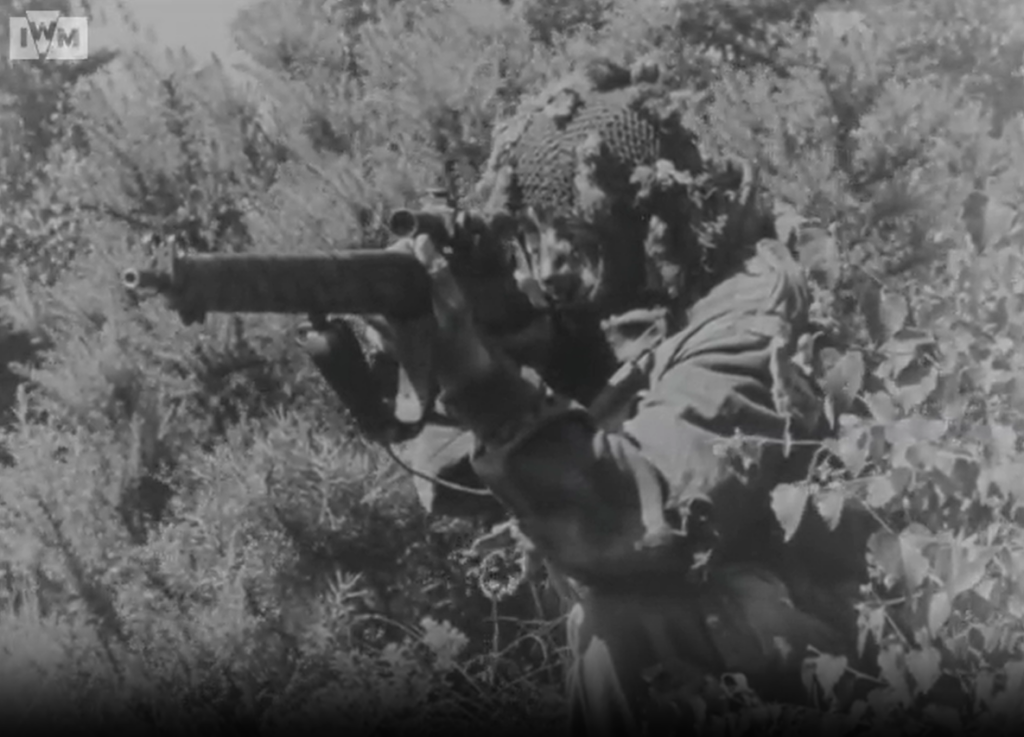 I'm a Sniper - kneeling aim